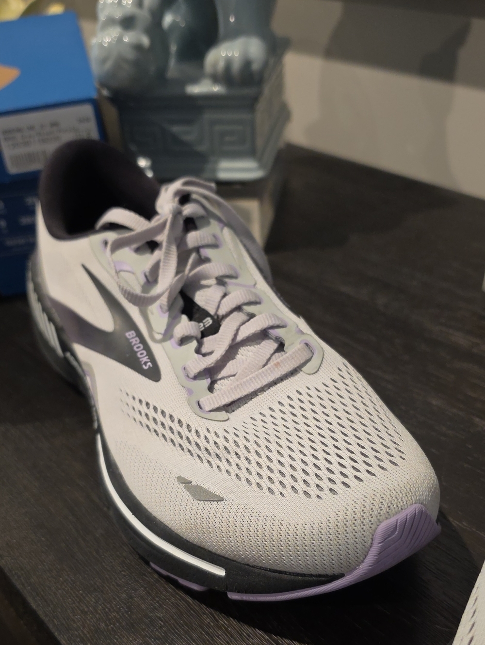 Brooks Women’s Adrenaline GTS 23 Sneakers Gray/Black/Purple Size 11 - Picture 5 of 9